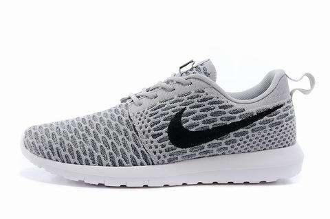 chaussure nike yoshi chaussure nike yoshi